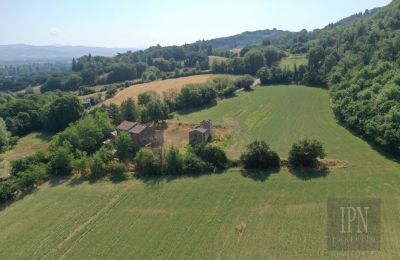 Lantgård till salu 06010 Citerna, Umbria, Bild 2/27