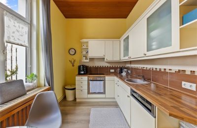 Historisk villa till salu Währing, Wien, Die Küche im Obergeschoss