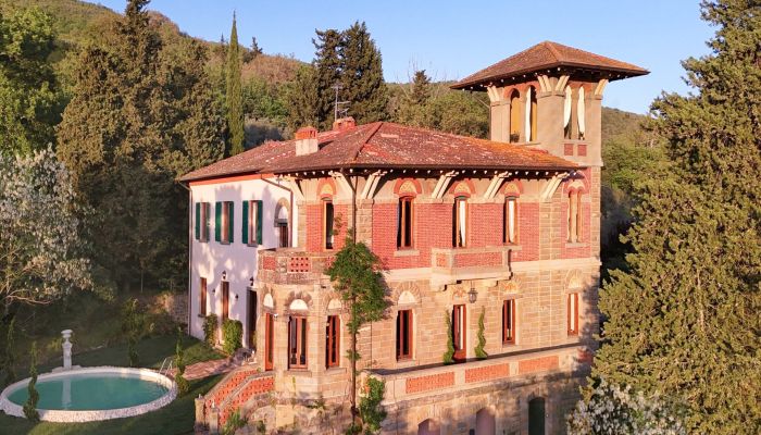 Historische Villa kaufen Loro Ciuffenna, Toskana,  Italien