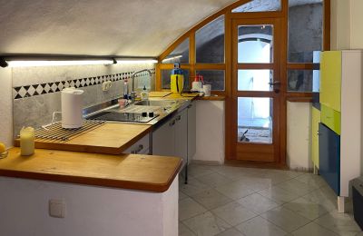 Schloss kaufen 84375 Kirchdorf am Inn, Hofmarkstraße 2, Bayern, Einliegerwohnung im EG: Küche (Carrara-Marmor und FBH)