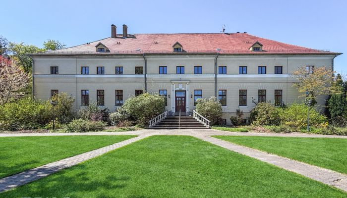 Ehemaliges Rittergut in der Altmark: Klassizistisches Herrenhaus Vinzelberg