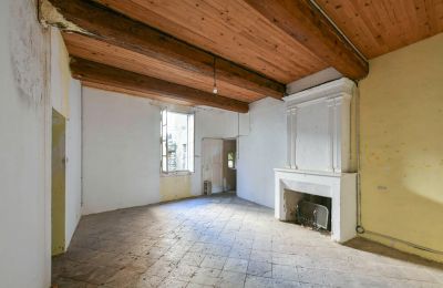 Historische Immobilie kaufen Uzès, Okzitanien, Wohnbereich