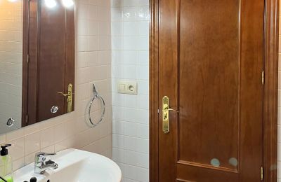 Lägenhet i historisk byggnad till salu Toledo, Amador de los Ríos 2, Castilla-La Mancha, Badrum