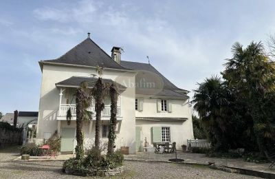 Herrenhaus/Gutshaus kaufen Sauveterre-de-Béarn, Neu-Aquitanien, Seitenansicht