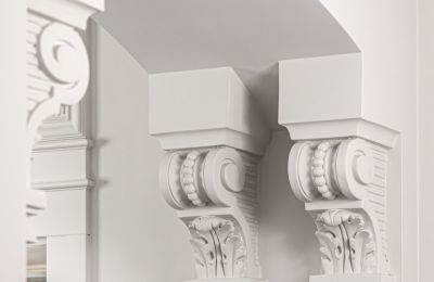 Historische Anwesen, Altbauwohnung in repräsentativem Stadthaus in der Warschauer Innenstadt