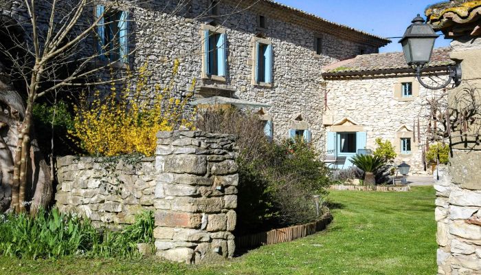  Uzès 2