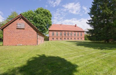 Herrenhaus/Gutshaus kaufen 19073 Zülow, Dorfplatz 8, Mecklenburg-Vorpommern, Rückseite