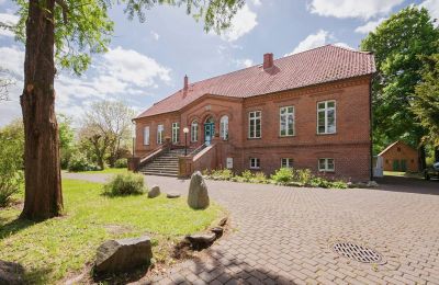 Herrenhaus/Gutshaus kaufen 19073 Zülow, Dorfplatz 8, Mecklenburg-Vorpommern, Seitenansicht