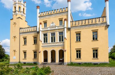 Schloss kaufen Narok, Oppeln, Vorderansicht