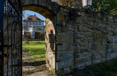 Schloss kaufen Baden-Württemberg, Nebeneingang Schlosspark