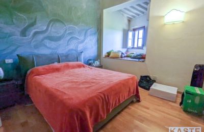 Luxus-Altbauwohnung kaufen Pisa, Toskana, Schlafzimmer