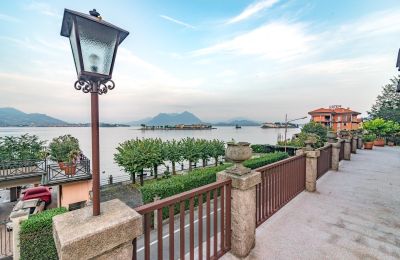 Historische Villa kaufen Baveno, Piemont:  Terrasse