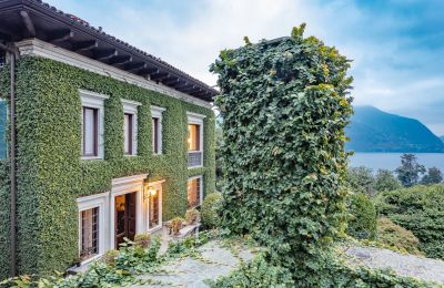 Historische Villa kaufen Verbania, Piemont:  Aussicht