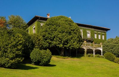 Historische Villa kaufen Verbania, Piemont, Rückseite