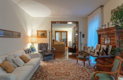 Historische Villa kaufen Verbania, Piemont, Wohnbereich