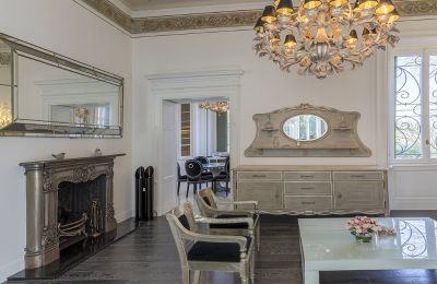 Historische Villa kaufen 28838 Stresa, Piemont:  Innenansicht 1