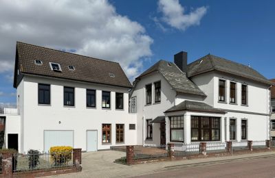 Historische Villa kaufen 26919 Brake (Unterweser), Niedersachsen, Seitenansicht