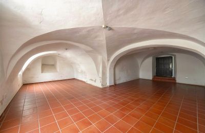 Schloss kaufen 32683 Barntrup, Nordrhein-Westfalen, Kellerraum - Westflügel
