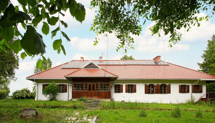 Herrenhaus Lusina, Kleinpolen