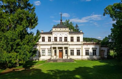 Schloss Sancygniów, Heiligkreuz