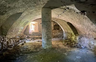Burg kaufen 18513 Glewitz, Turow 19, Mecklenburg-Vorpommern, Schloss Gewölbekeller