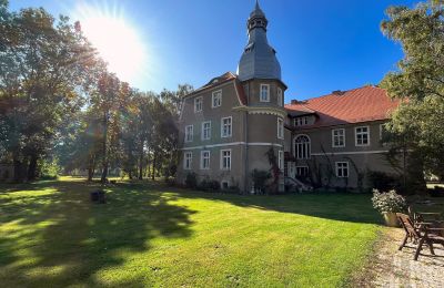 Historische Anwesen, Barockschloss in Koźmice südlich von Wrocław