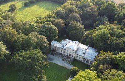 Historische Anwesen, Herrenhaus mit Park in Alleinlage zwischen Berlin und Posen