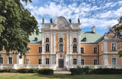 Historische Anwesen, Barockschloss in Czempiń, südlich von Posen