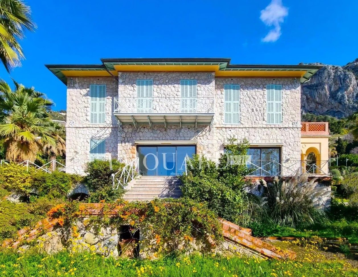 Fotos Historische Villa mit Meerblick, Pool und Garten bei Monaco