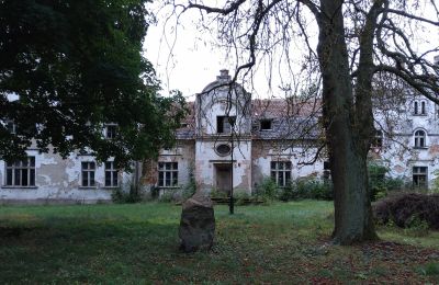 Herrenhaus/Gutshaus kaufen Brodnica, Großpolen:  Vorderansicht