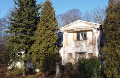 Herrenhaus/Gutshaus kaufen Smaszew, Dwór w Smaszewie, Großpolen:  Vorderansicht