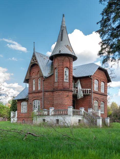 Pęcice Małe, Leśna - Villenartiges Gutshaus in Pęcice Małe