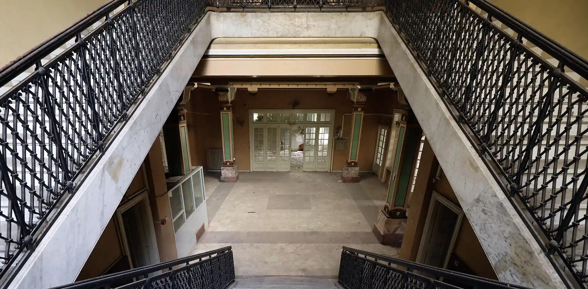 Craiova: Vor Gericht im eigenen Haus