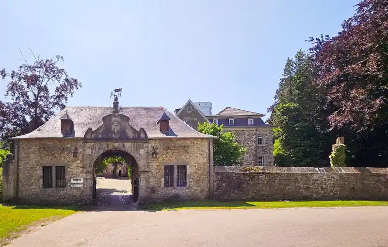 Schloss Thor Belgien, Außenansicht