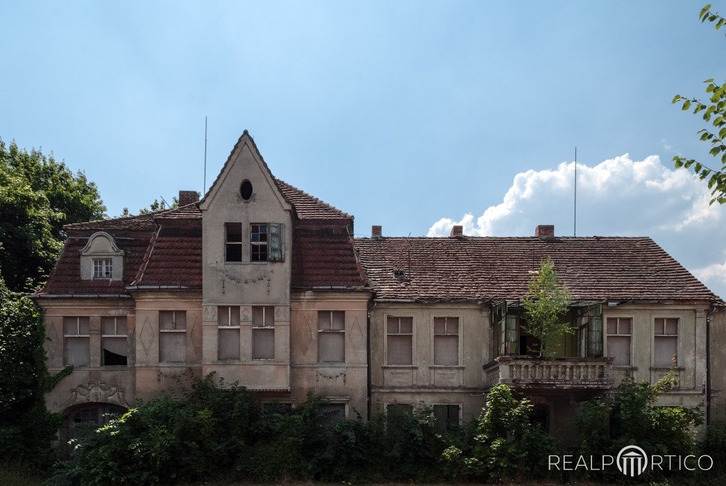 Denkmalgeschützte Villa in Sachsen-Anhalt, Deutschland
