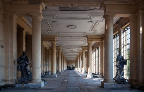 Potsdam, Orangerieschloss - Potsdam: Pflanzenhalle am Orangerieschloss