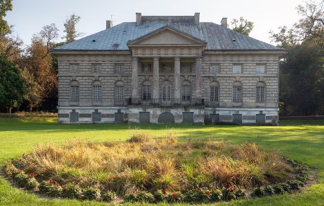 Schloss anbieten in Polen auf REALPORTICO