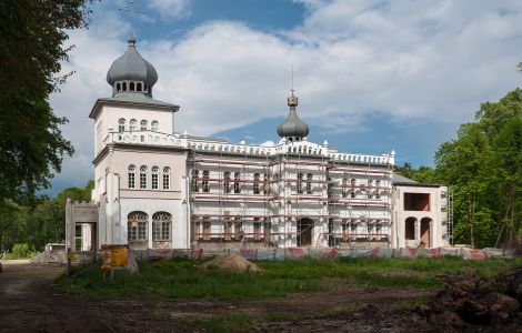 Osiek, Pałac w Osieku - Schloss in Osiek