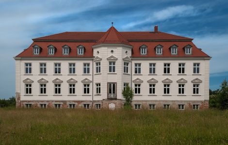 Quadenschönfeld, Gutshaus - Gutshaus in Quadenschönfeld, Mecklenburgische Seenplatte