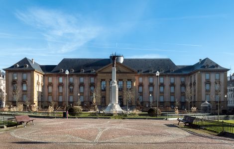 Sarreguemines, Rue du Palais - Justizpalast in Saargemünd, errichtet im Stil des Neoklassizismus