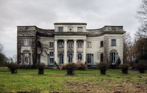  - Klassizistisches Schloss in Vinderhoute
