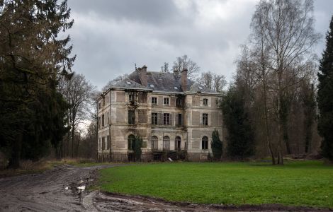  - Gefährdete Baudenkmäler in Frankreich:  Landschloss in Montonvillers