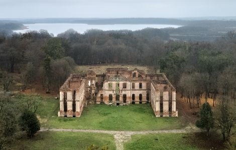 Kamieniec, Pałac w Kamieńcu - Barockschloss Finckenstein, Masuren