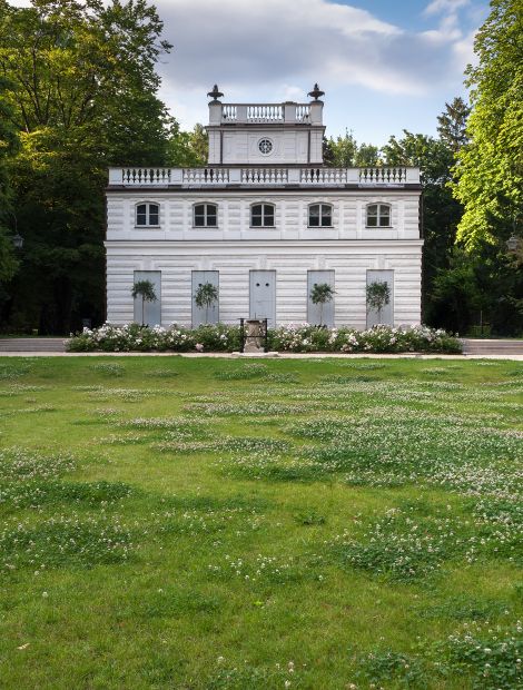 Warszawa, Promenada Królewska - Łazienki-Park: Weißes Haus