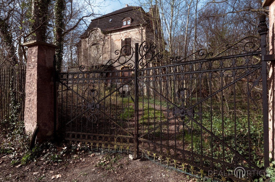 Villa aus der Gründerzeit: Schmiedeeisernes Tor, Deutschland