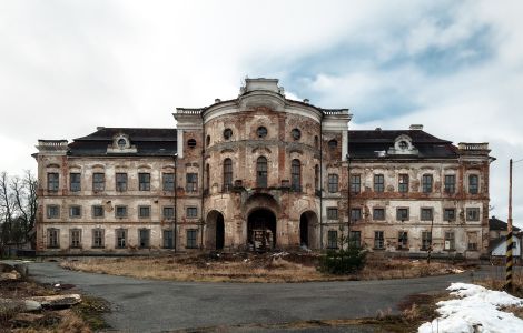  - Barockschloss in Týnec