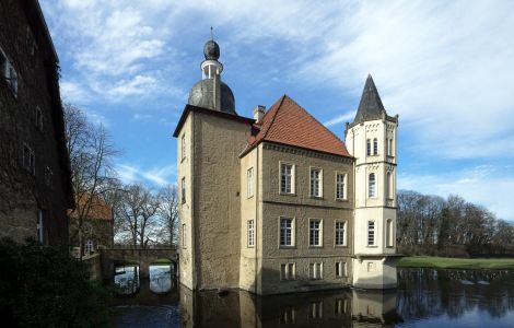 Heeren, Haus Heeren - Wasserschloss "Haus Heeren"