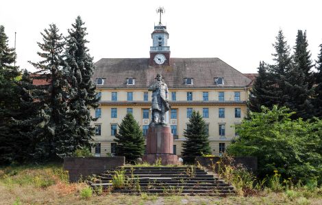 Wünsdorf, haus der offiziere - Heeressportschule in Wünsdorf - Hauptgebäude