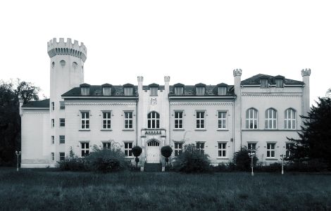  - Gutshaus Schloss Hohendorf, Vorpommern-Rügen