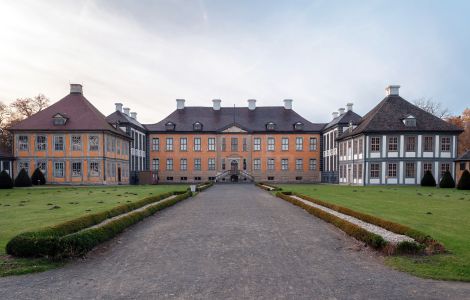 Oranienbaum, Schloßstraße - Schloss Oranienbaum, Gartenreich Dessau-Wörlitz